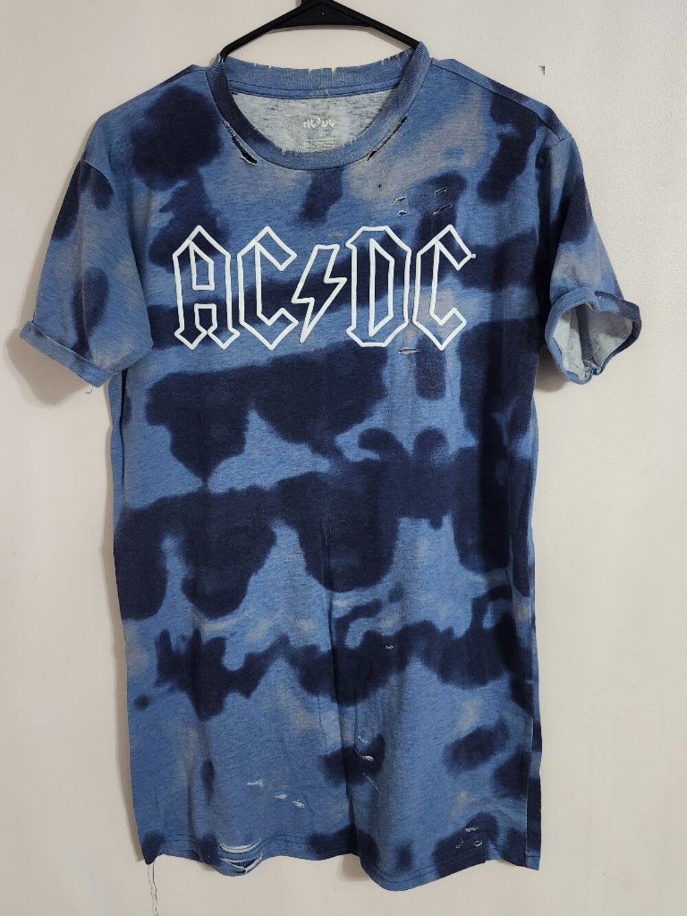 Distressed AC/DC band shirt size S